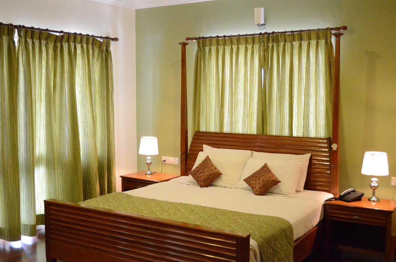 Trinity Suits Bangalore Exterior foto